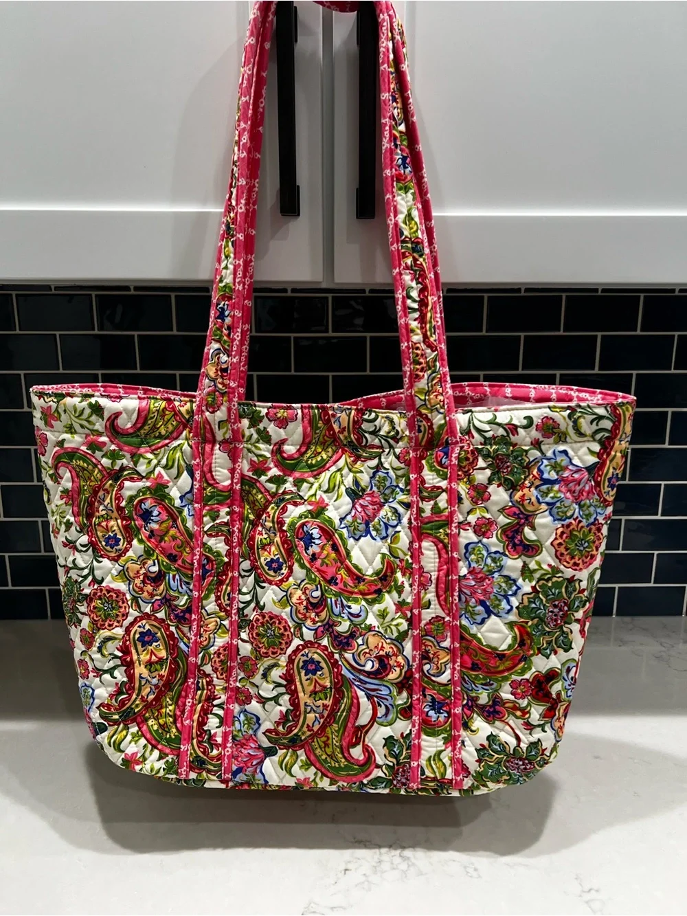 Vera Bradley Reversible Hathaway Tote - Vibrant Gardenias